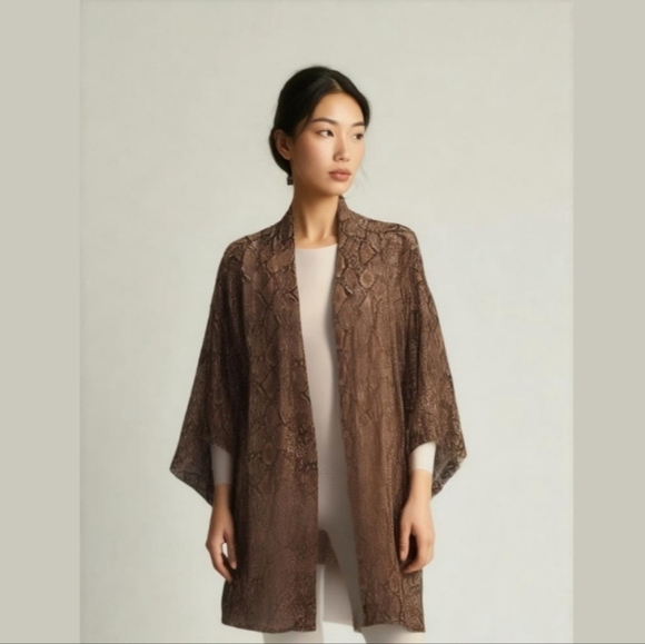 SHOW Me Your MuMu Coverup Kimono - Picture 1 of 10